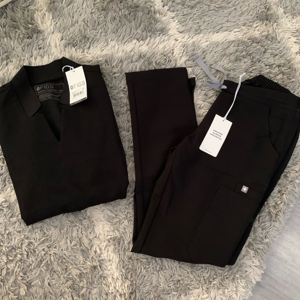 Figs - New with tags in BLACK (top XXS; bottom XXS/P)